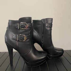 BRAND NEW!! GUESS leather booties, Size 7